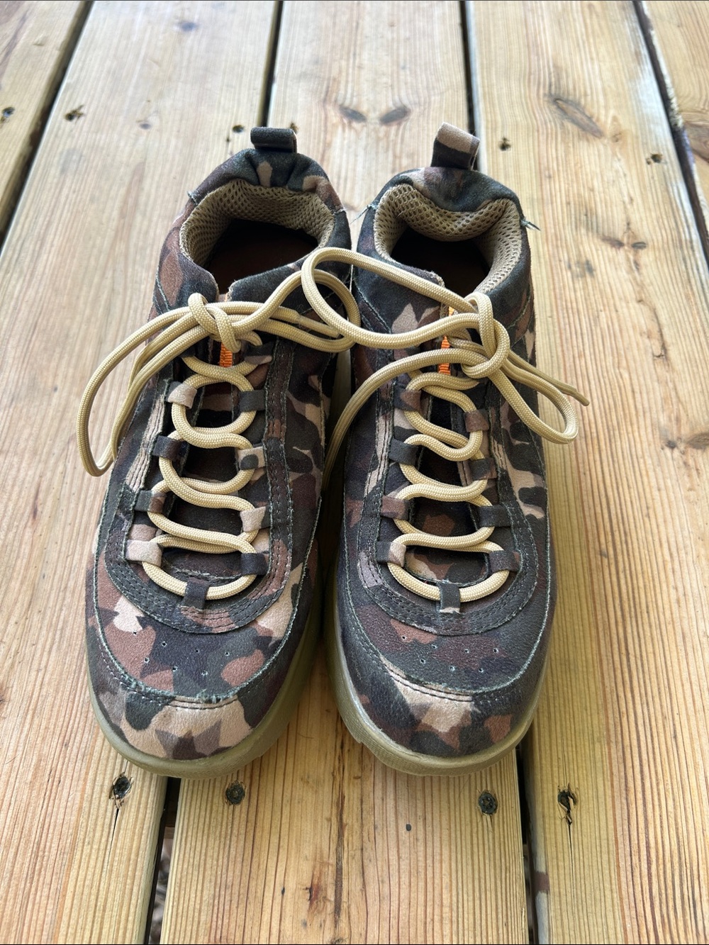 Steve Madden Camouflage Lace-Up Sneakers in Brown and Tan